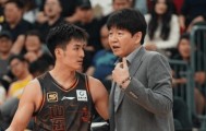 kaiyun-山东男篮险胜江苏邱彪再次恶心球迷：两嫡系球员光腚推磨转圈丢人